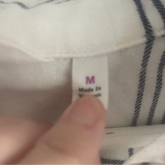 Athleta Womens Soft Button Up White Blue Plaid Shirt Size Medium - Picture 9 of 9